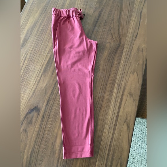 Lululemon On The Fly Pants - Picture 4 of 6